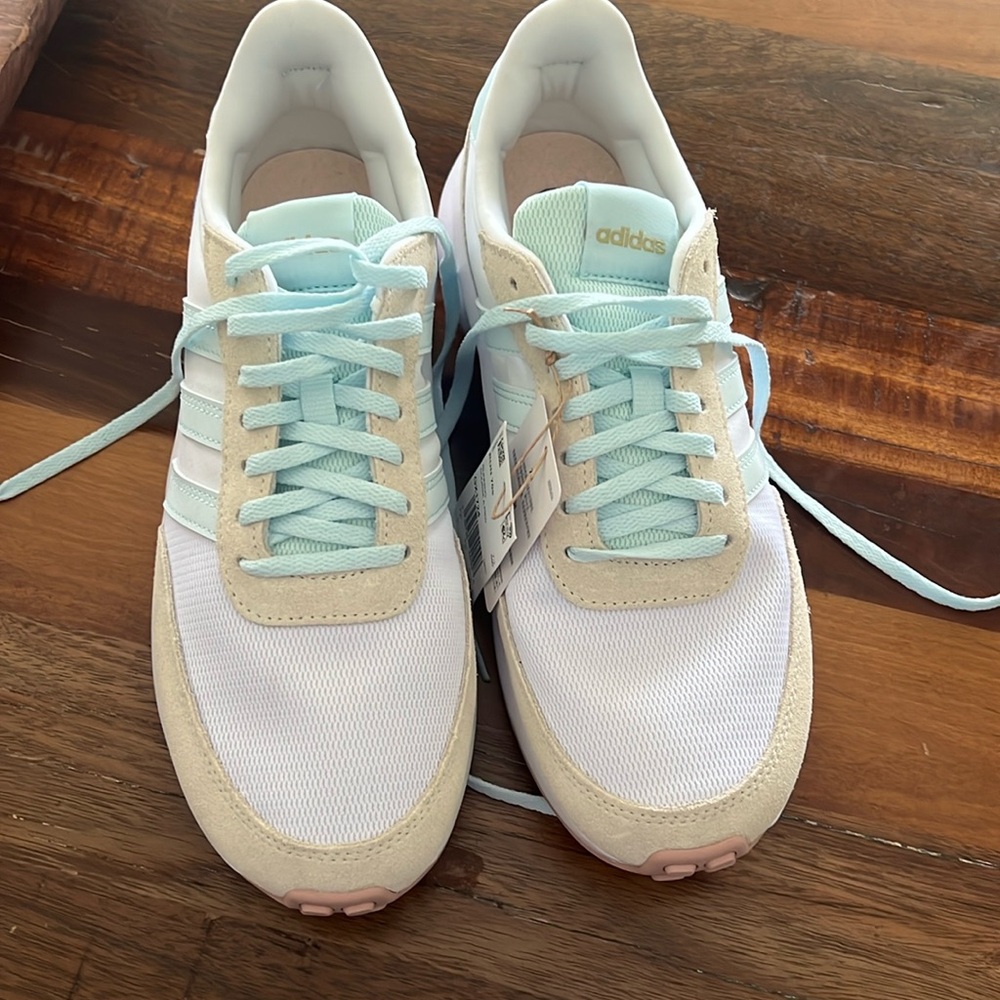 Adidas Tennis Shoes